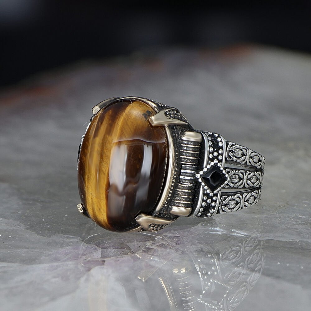 King Chain Design Tigers Eye Ring