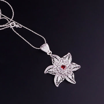 Rose Filigree Necklace: Sterling Silver 925 with Garnet