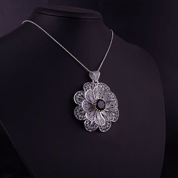 Exquisite Rose Filigree Necklace: Sterling Silver 925 with gemstone