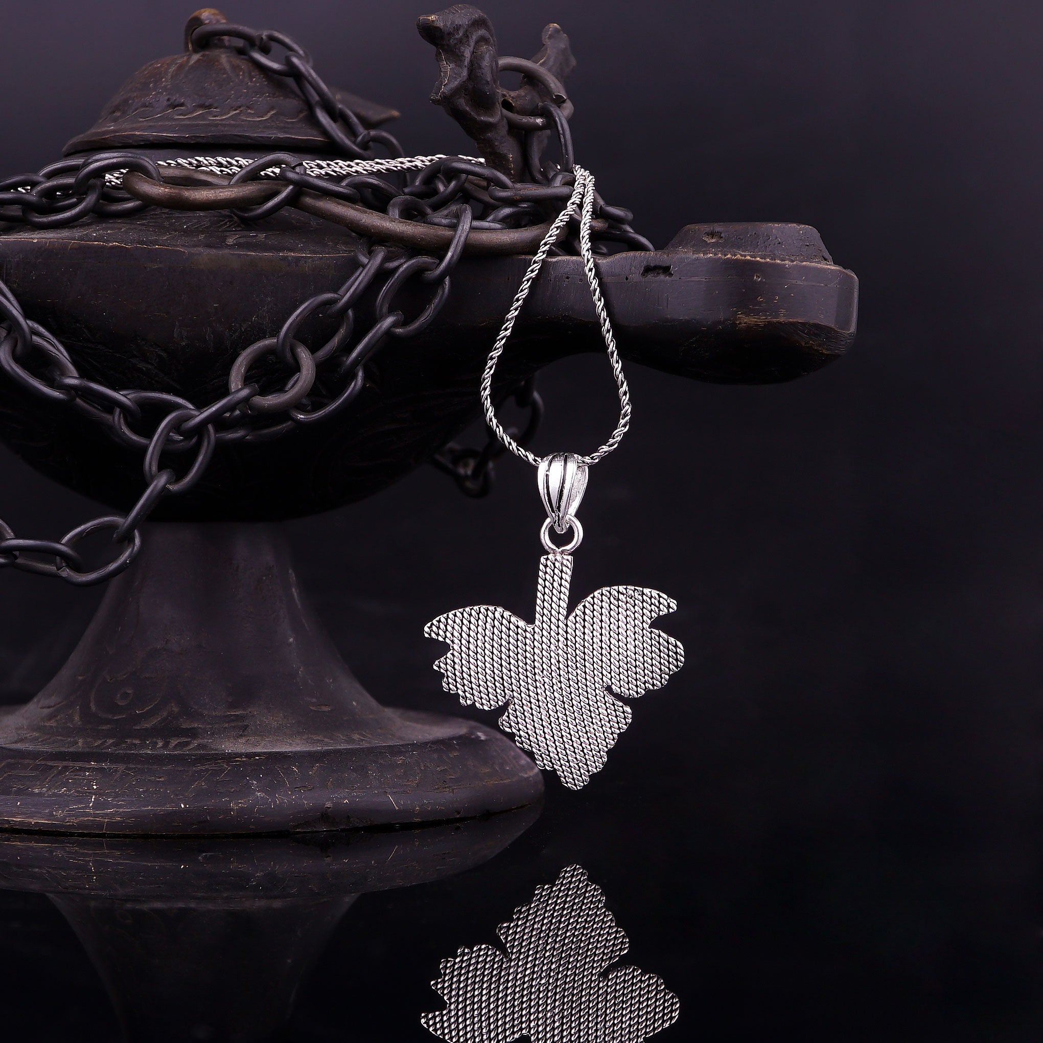 Grape Leaf Filigree Elegant Necklace