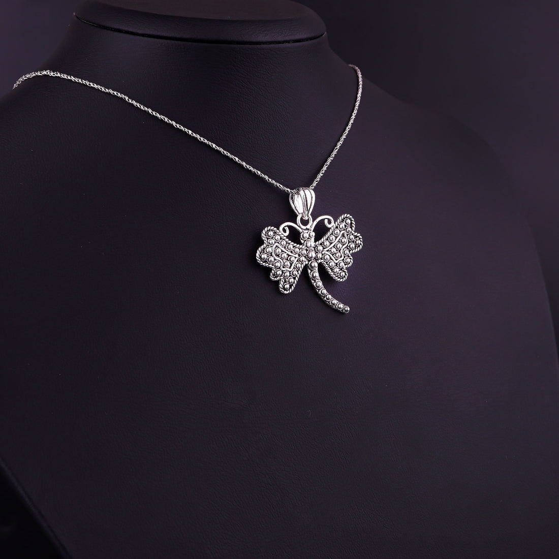 Enchanting Dragonfly Filigree Necklace