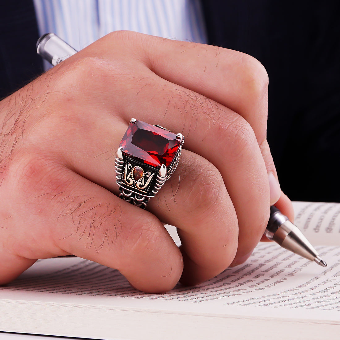 Garnet Ring with Chain Design