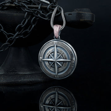 925 Silver Compass Pendant Guiding Elegance