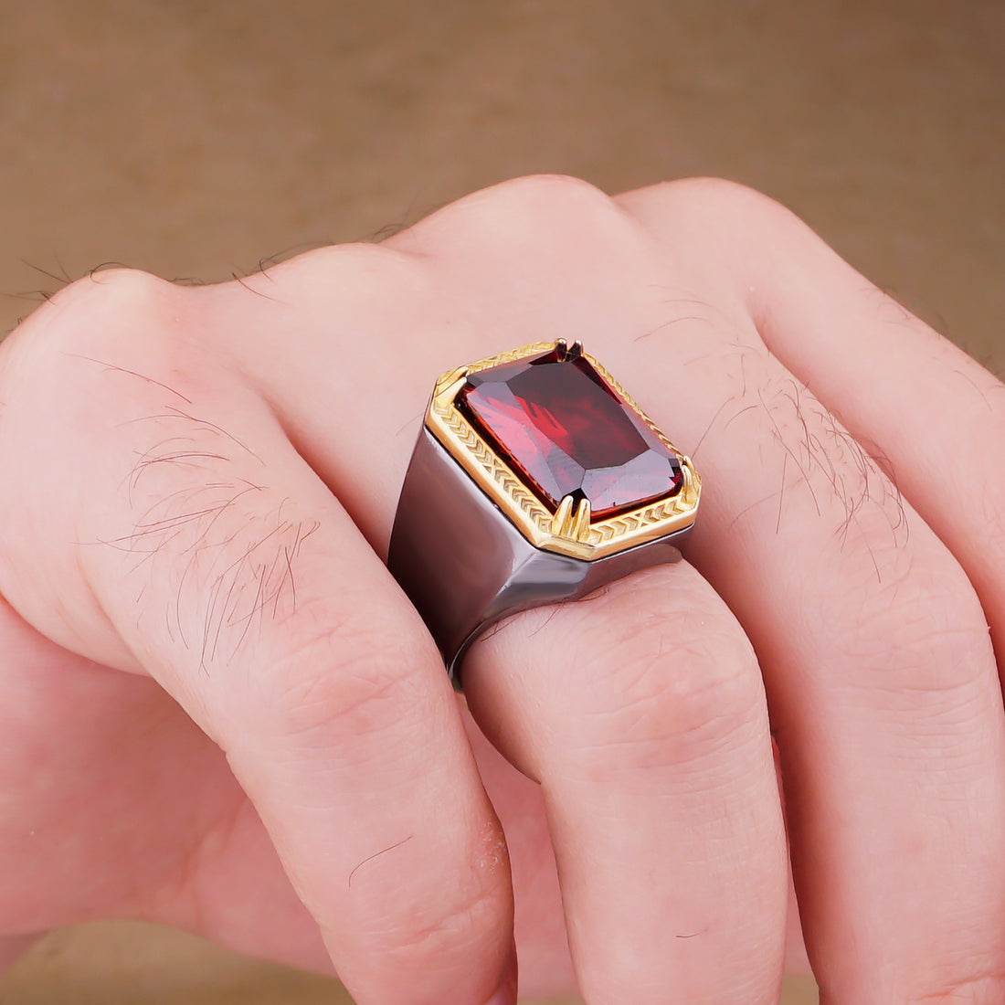 Gold Frame Garnet Classic Radiance