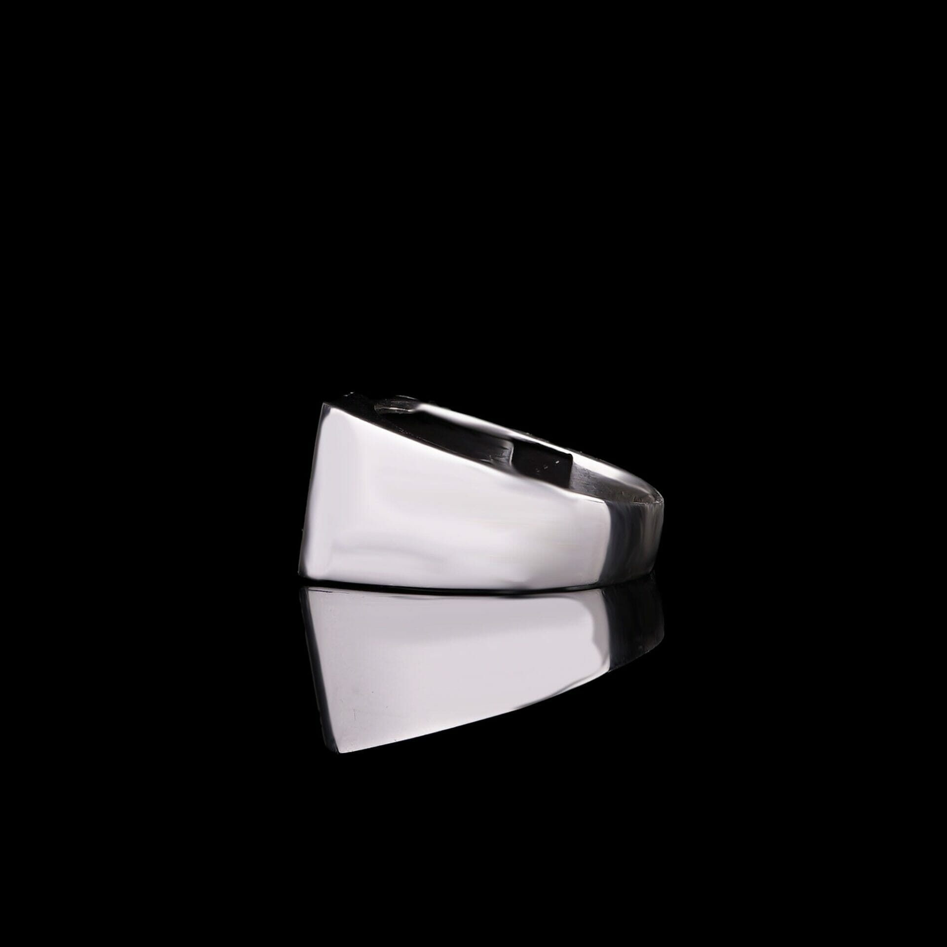 Modern Pier Signet Ring