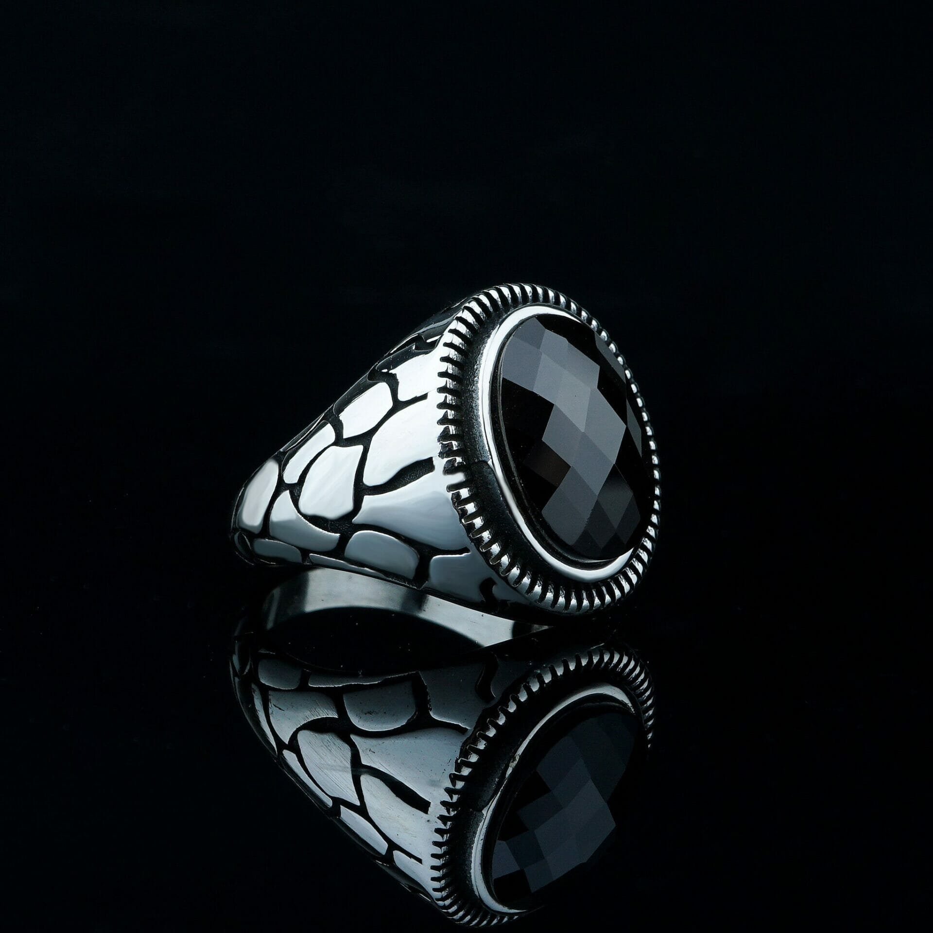 Onyx Snake Skin Silver Ring